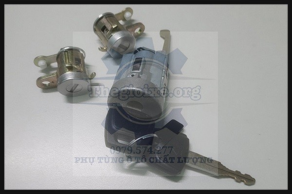 BỘ KHÓA ĐỀ Ổ KHÓA CỬA XE IZ65 IZ68 IZ350 IZ500 IZ650 1 BỘ KHÓA ĐỀ Ổ KHÓA CỬA XE IZ65 IZ68 IZ350 IZ500 IZ650 1