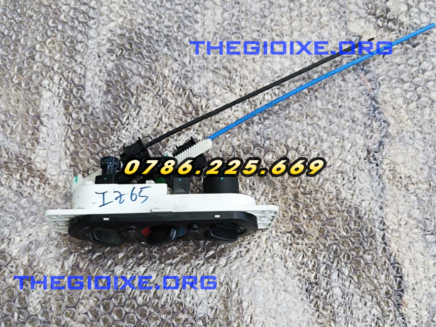 Công tắc điều hòa xe tải Đô Thành IZ49 IZ65 IZ250