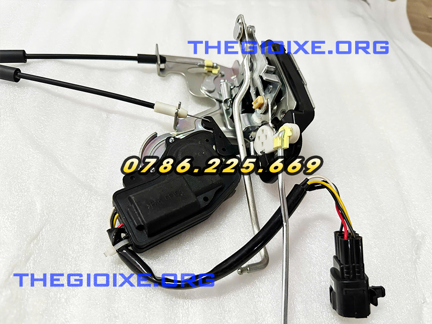 Ổ ngậm khóa cửa xe tải Đô Thành IZ49 IZ65 Ổ ngậm khóa cửa xe tải Đô Thành IZ49 IZ65