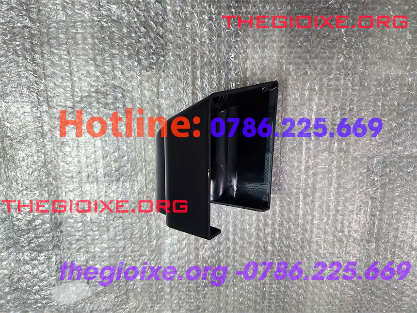 Ốp lớn chân gương ( ốp đế gương ) xe tải Đô Thành IZ49 IZ65 IZ250 IZ350 IZ500 IZ650