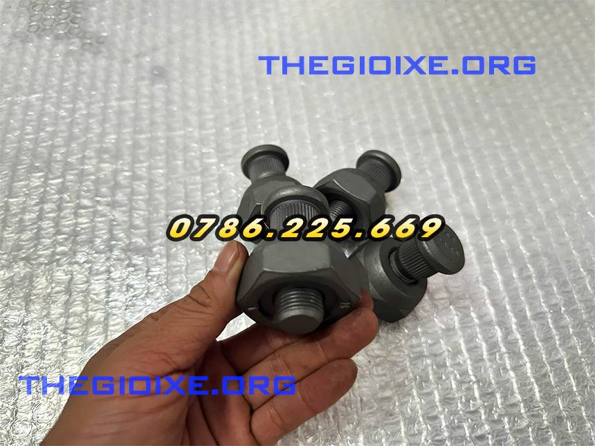 Tắc kê bánh trước xe tải Đô Thành IZ49 IZ65 Tắc kê bánh trước xe tải Đô Thành IZ49 IZ65