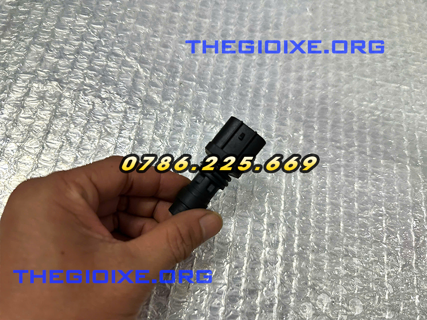 Cảm biến cốt máy xe tải Isuzu QKR 230 Cảm biến cốt máy xe tải Isuzu QKR 230