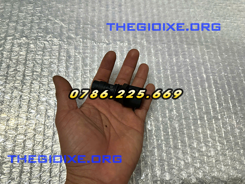 Cảm biến cốt máy xe tải Isuzu QKR 230 Cảm biến cốt máy xe tải Isuzu QKR 230