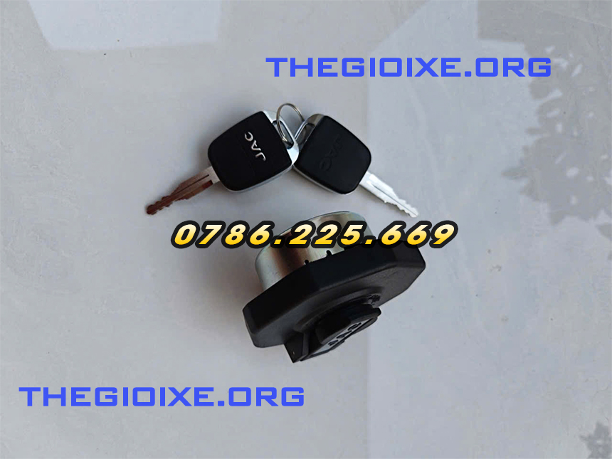 Nắp thùng dxe tải JAC N250 N350 N650 Nắp thùng dxe tải JAC N250 N350 N650