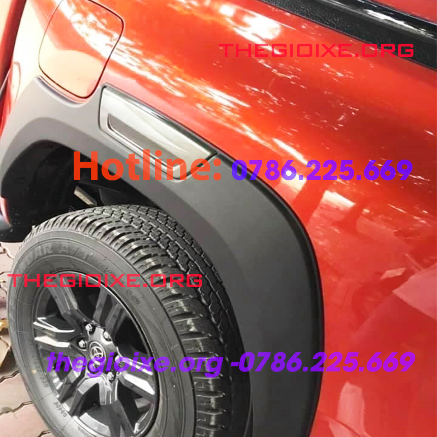 Cua lốp Hilux xe Ford Ranger